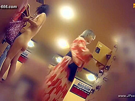 japanese public bathroom changeroom 86