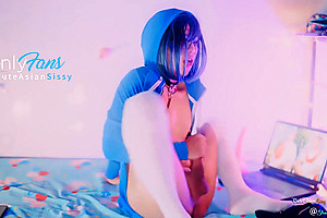 [4k] Asian Sissy Masturbating While Watching Dota 2 Tournament