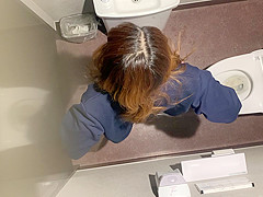 先輩介護士鶴田理恵海外研修生ブティミン・ハトイレ盗撮