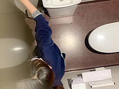 先輩介護士鶴田理恵海外研修生ブティミン・ハトイレ盗撮