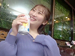 男のゴリ押しでハメ撮りしちゃう美巨乳の清楚な女子大生