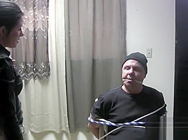 prisioner latina in charge