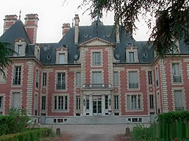 salope baisée par un médecin