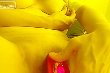 [short]乳首とクリトリス擦ったら、また中が寂しくなっちゃった あなたとhしてる妄想したらイキすぎちゃう　素人個人撮影　　유두와 클리토리스를 문지른 후 내 보지는 다시 외로워졌습니다  내