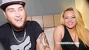 swinger creo couple threesome triangle