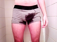 teen 18+ piss and cum
