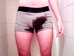 teen 18+ piss and cum