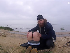 teen 18+ BUTTHOLE LICKED ON THE BEACH BY A BIKER