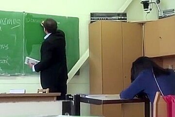 teen 18+ babe fucked in class close up