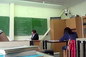 teen 18+ babe fucked in class close up