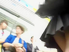upskirt qtr the train