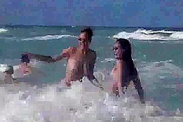video shot a nudist beach exposing sexy babes sunbathing